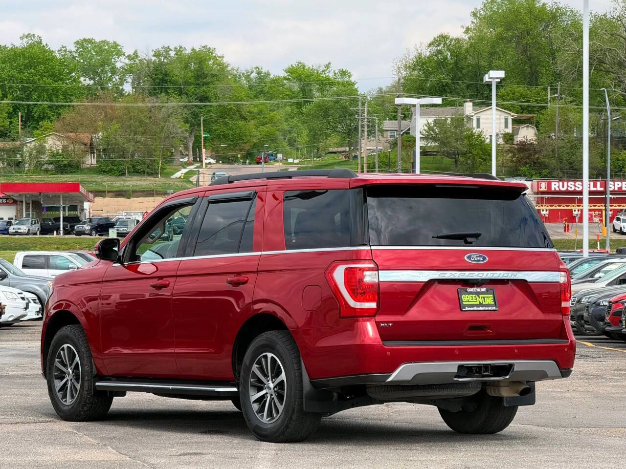 Used 2020 Ford Expedition XLT w/ Equipment Group 202A AWD/4WD image 2