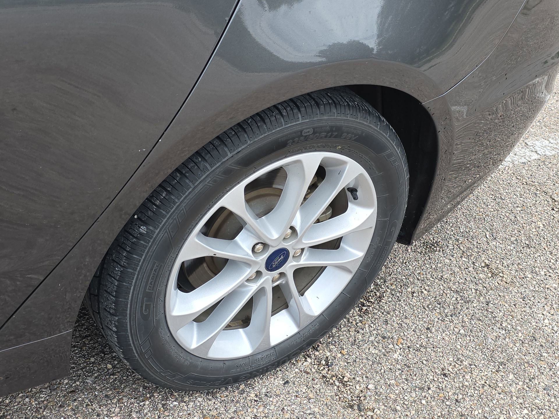 Used 2020 Ford Fusion SE image 10