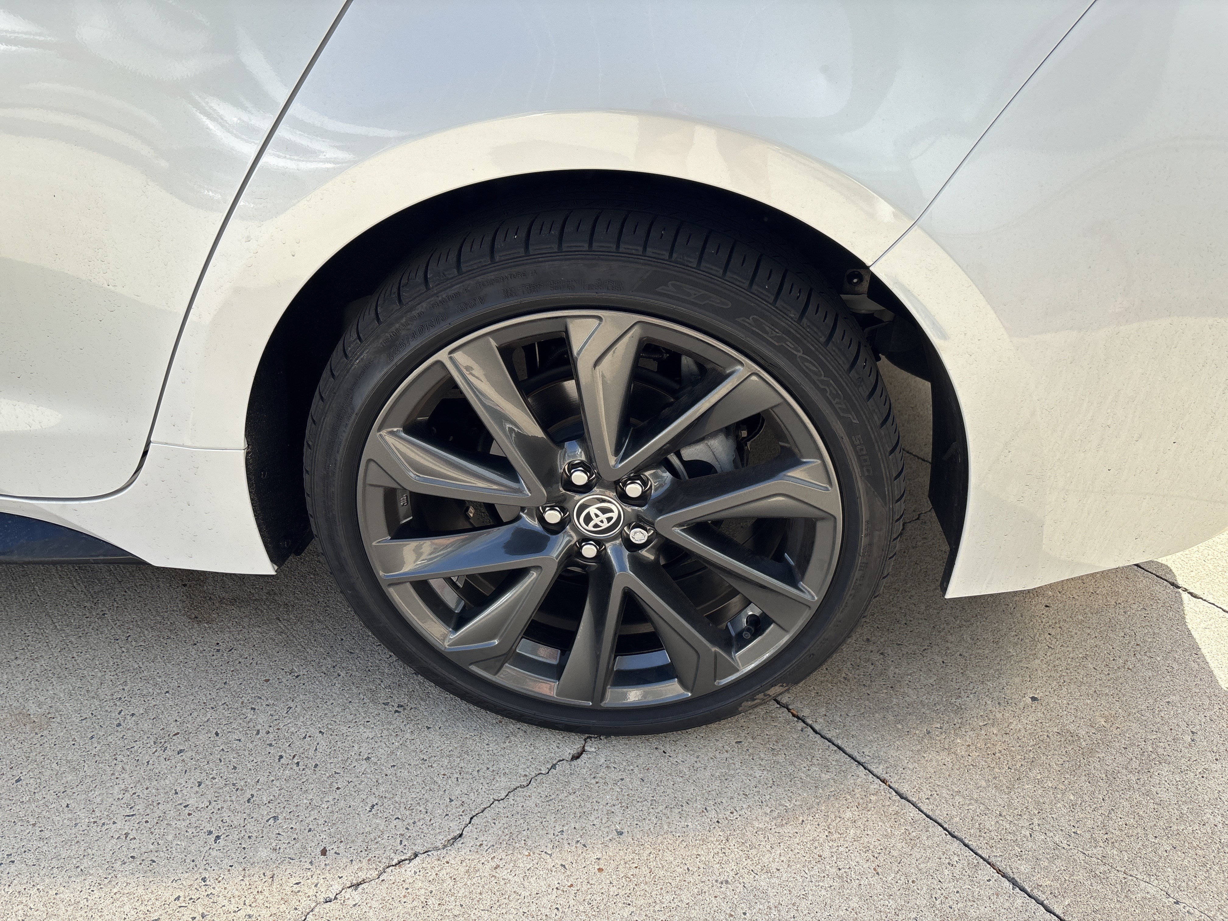 Used 2025 Toyota Corolla XSE FWD image 30