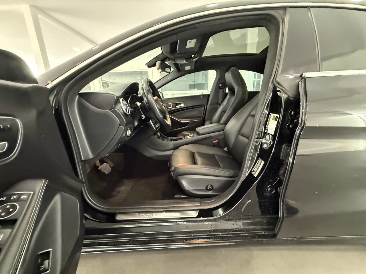 Used 2019 Mercedes-Benz CLA 250 image 28