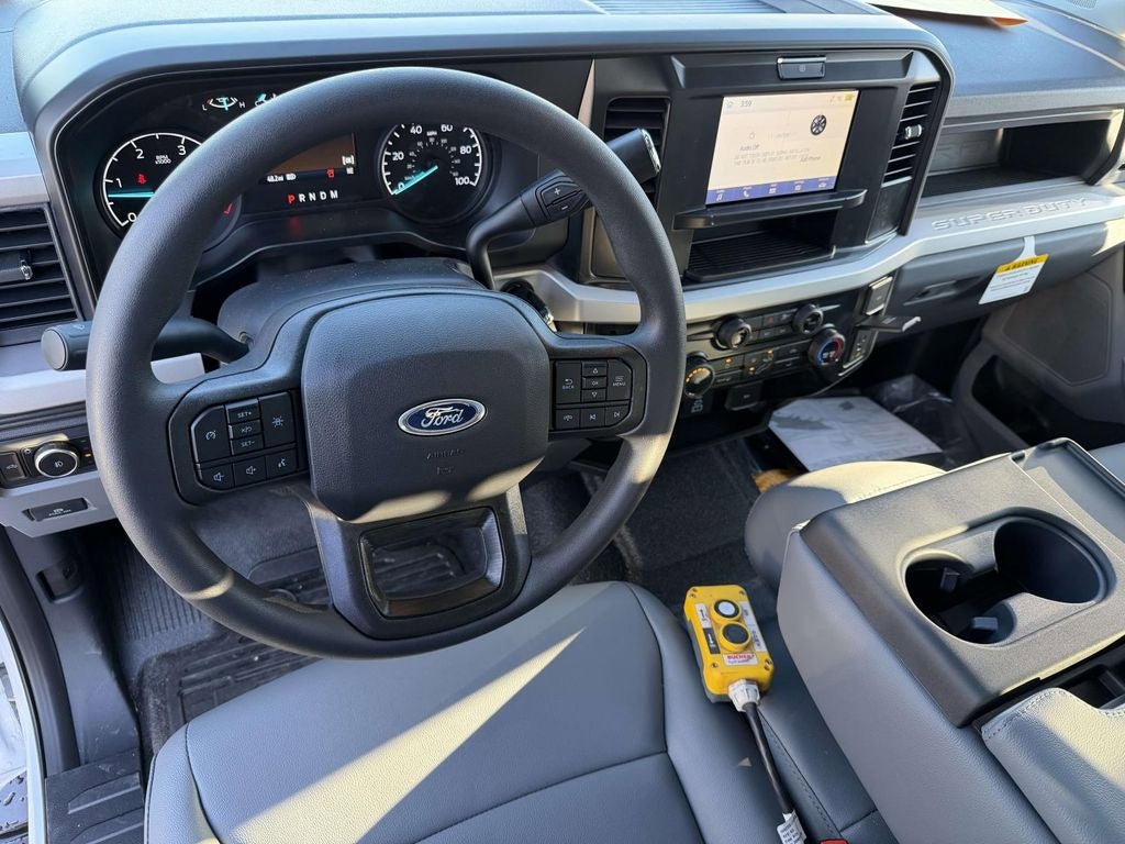 New 2026 Ford F550 4x4 Supercab Super Duty image 10