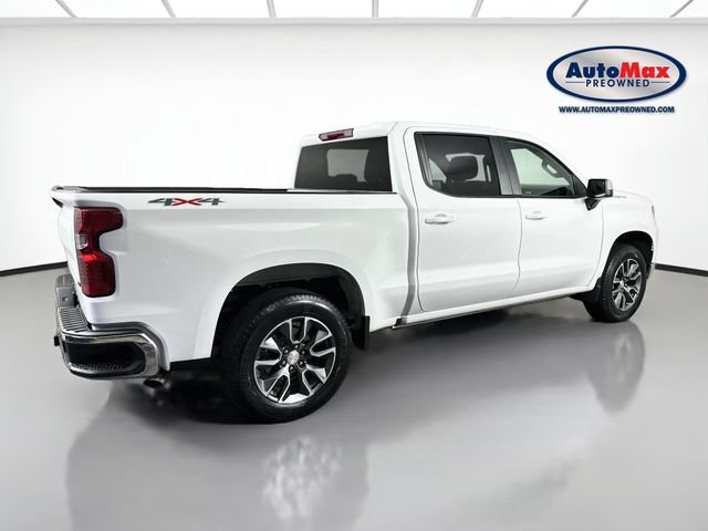 Used 2024 Chevrolet Silverado 1500 LT AWD/4WD image 2