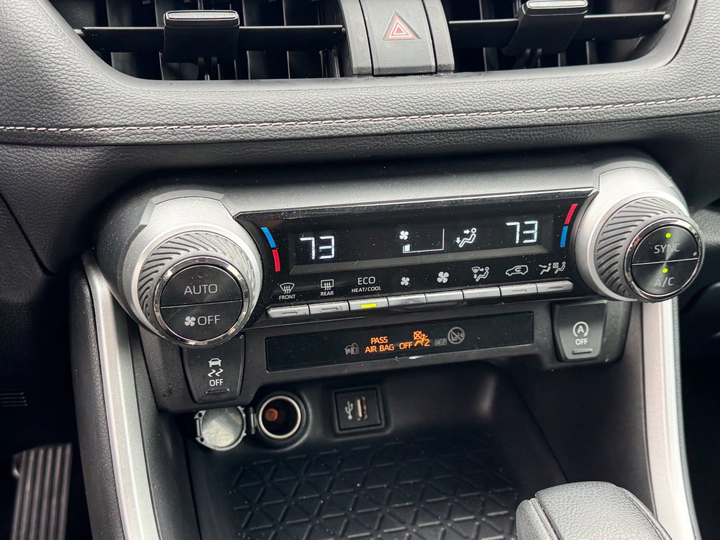 Used 2025 Toyota RAV4 XLE FWD image 17