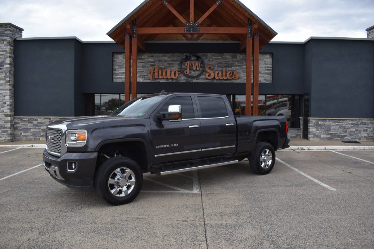 Used 2015 GMC Sierra 3500 Denali w/ Duramax Plus Package image 1