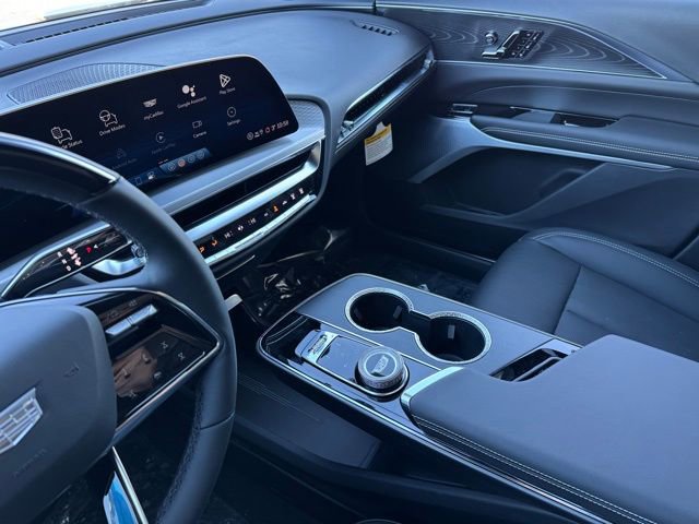 New 2026 Cadillac Lyriq Premium Luxury image 16