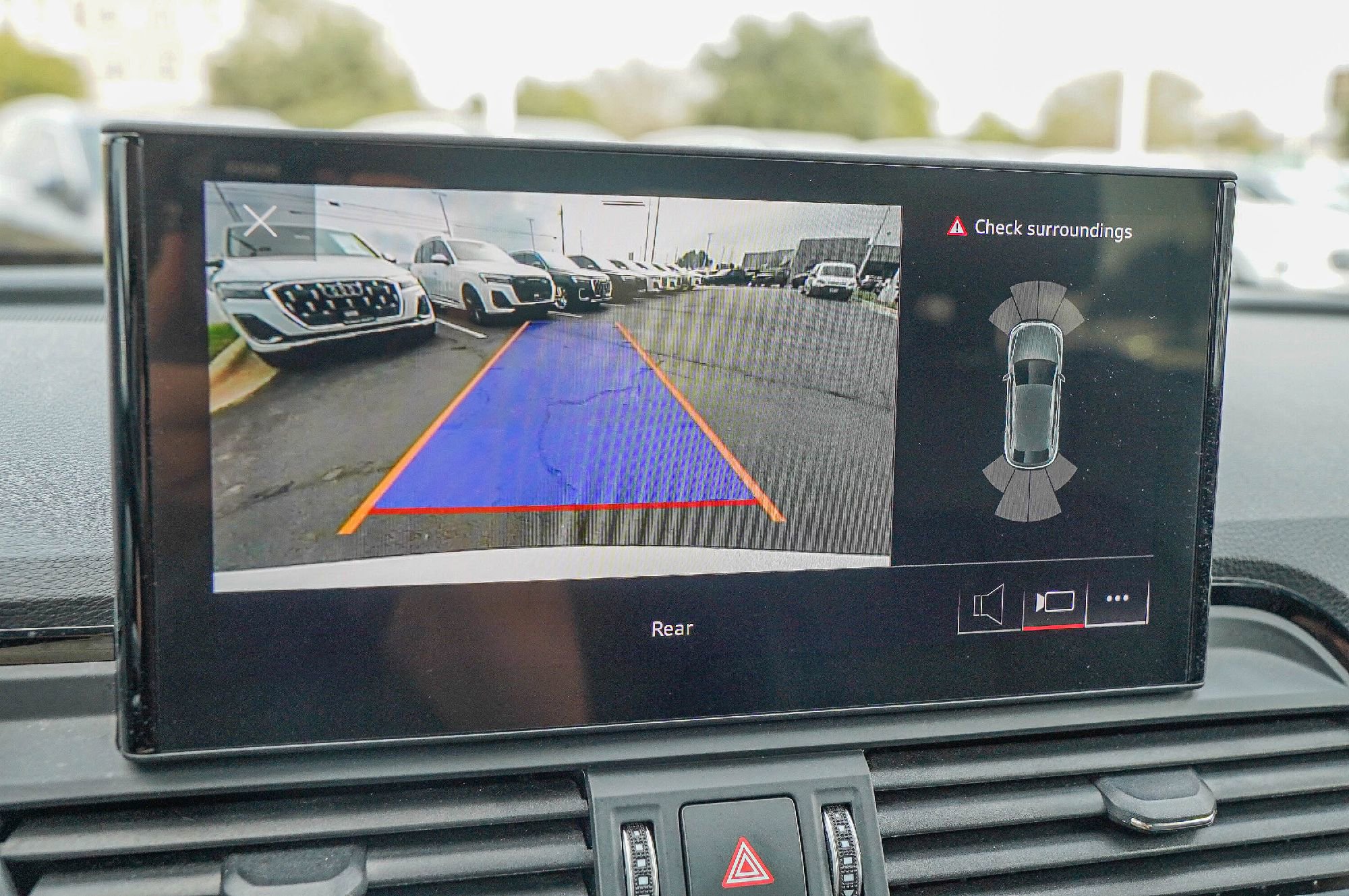 Certified 2022 Audi SQ5 Premium image 15