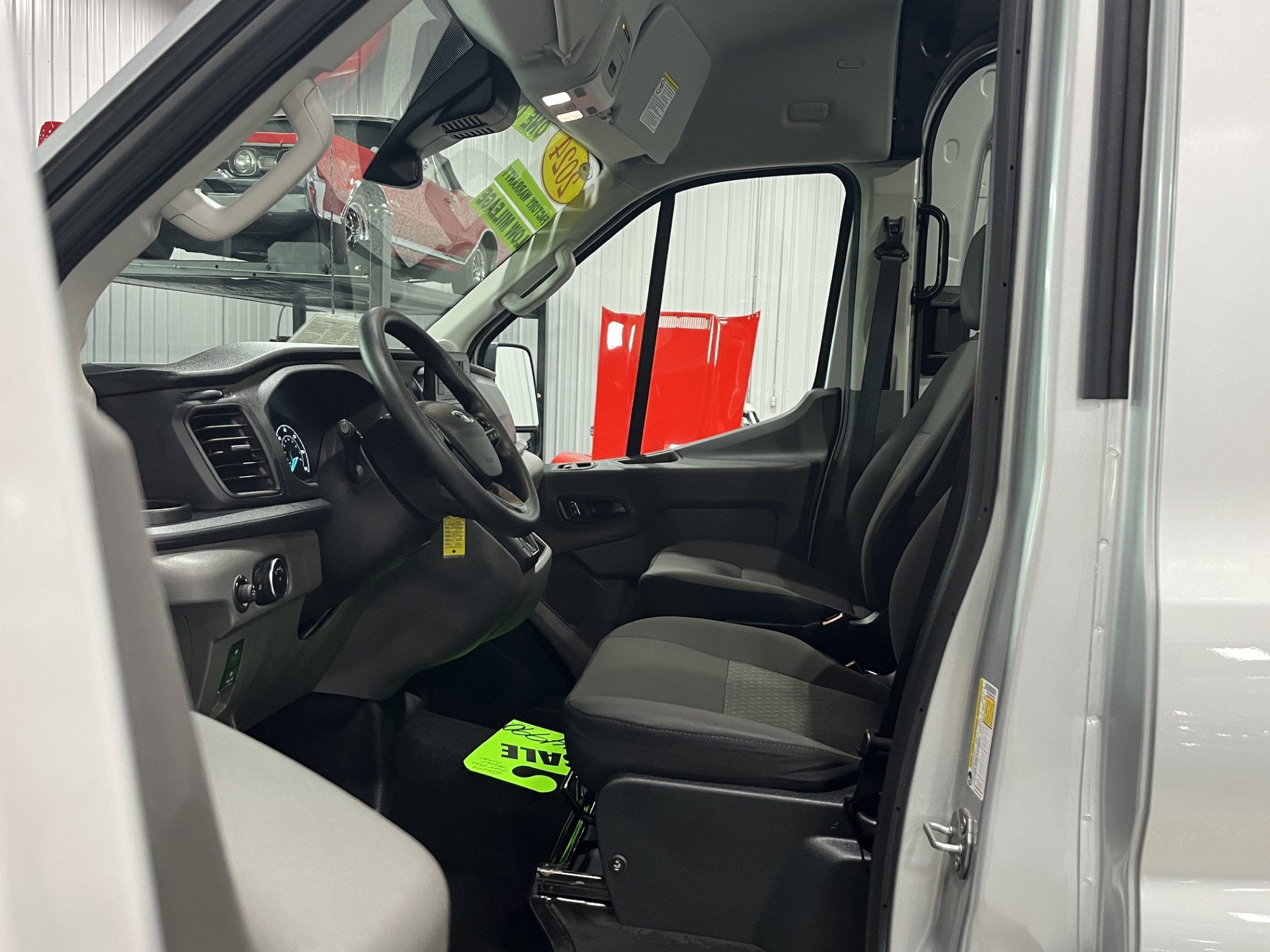 Used 2024 Ford Transit 250 148 Medium Roof RWD image 12