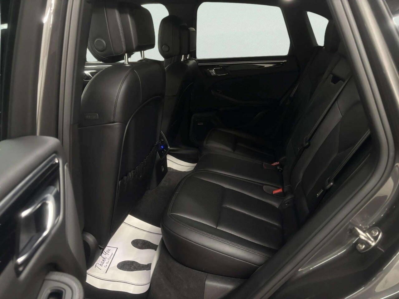 Used 2018 Porsche Macan S AWD/4WD image 17