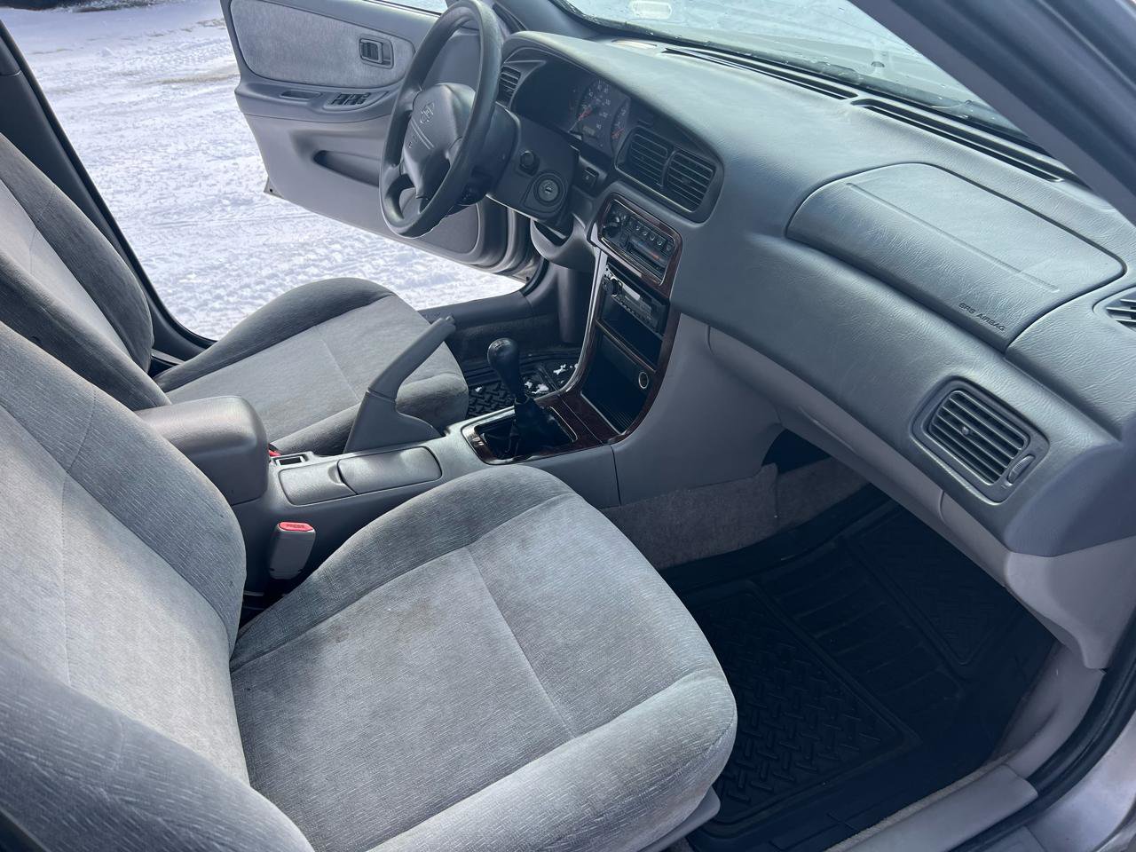 Used 2001 Nissan Altima GXE image 9