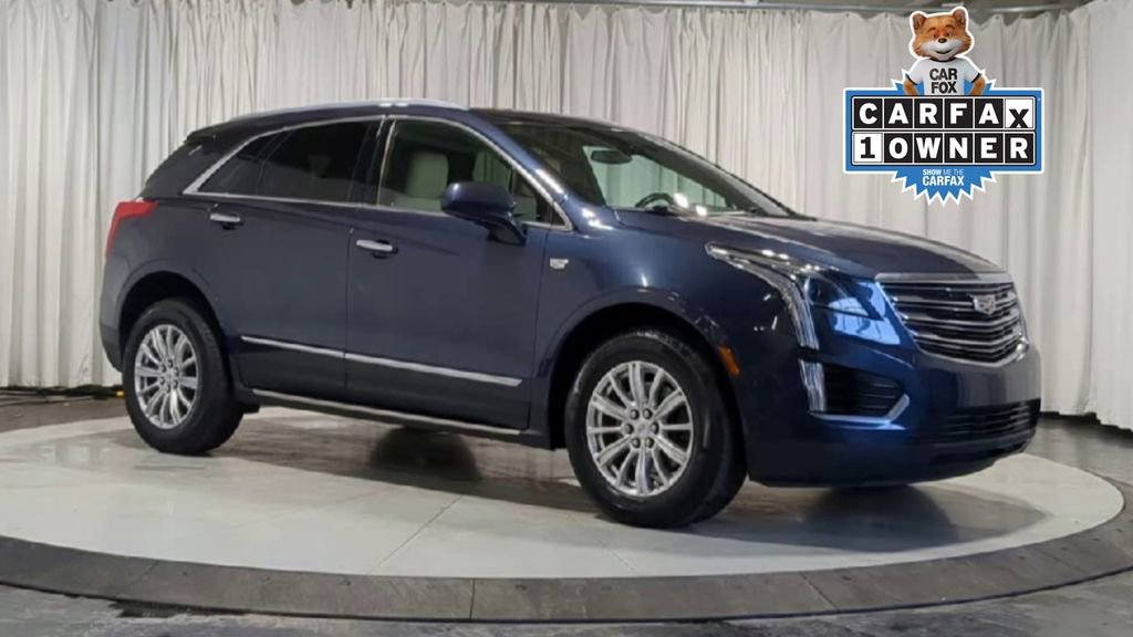 Used 2019 Cadillac XT5 FWD image 2