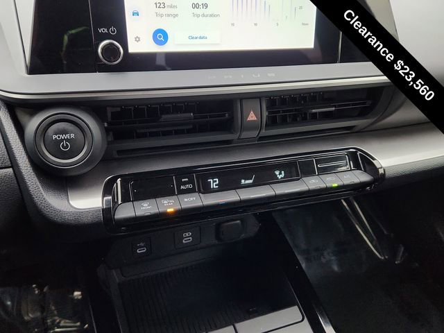 Used 2024 Toyota Prius LE image 39