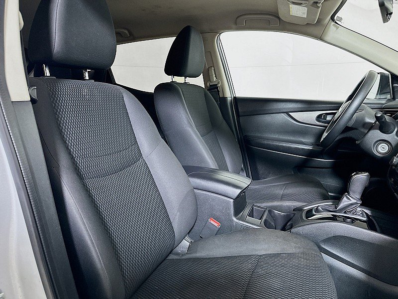 Used 2020 Nissan Rogue Sport S FWD image 27