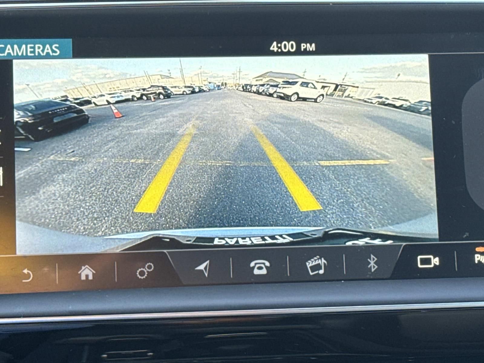 Used 2020 Jaguar F-PACE Premium image 26