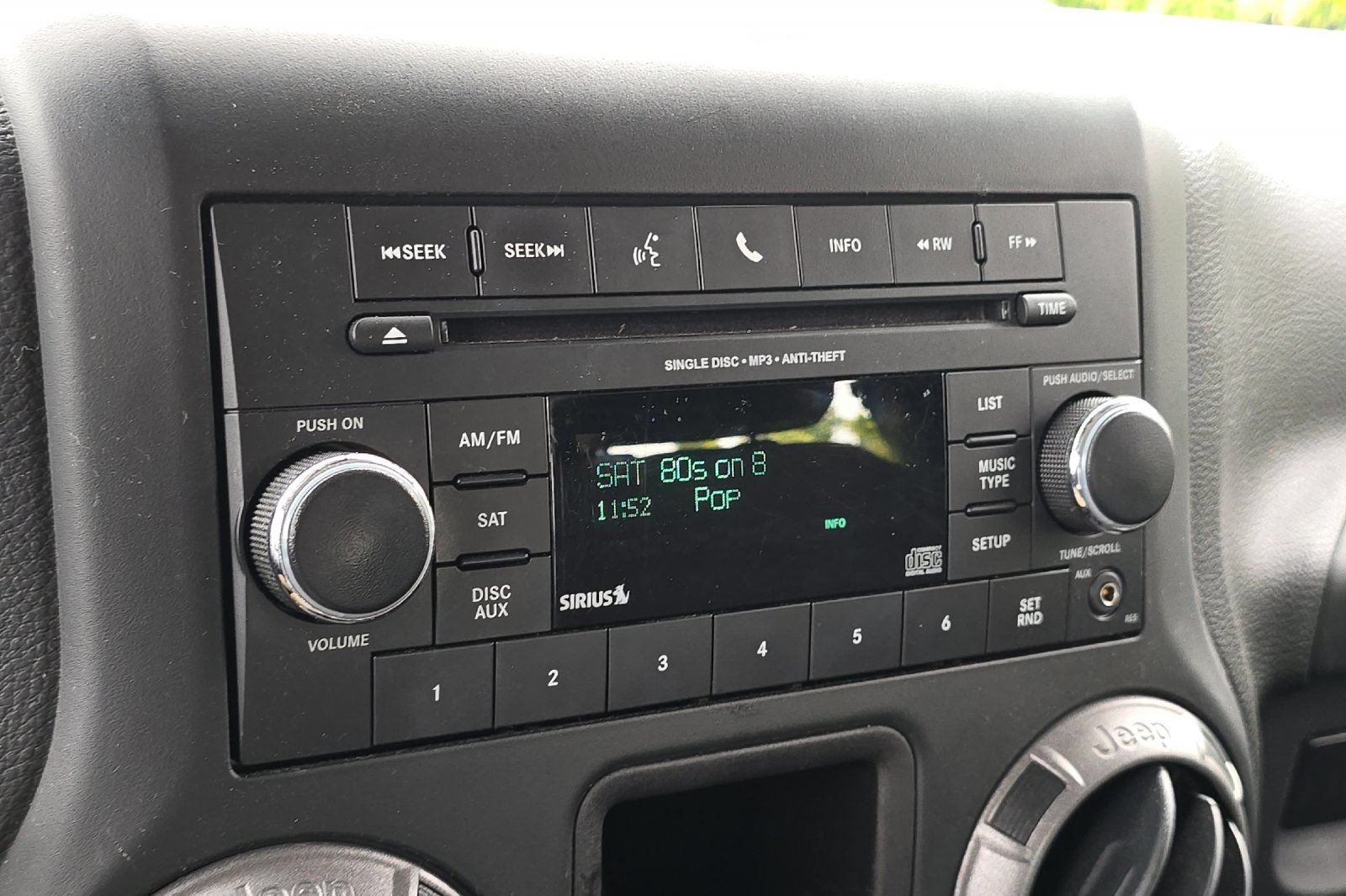 Used 2014 Jeep Wrangler Sport w/ Connectivity Group AWD/4WD image 18