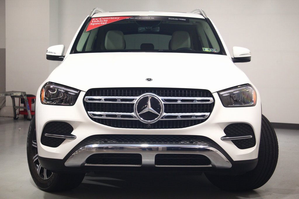 Used 2025 Mercedes-Benz GLE 350 4MATIC image 3