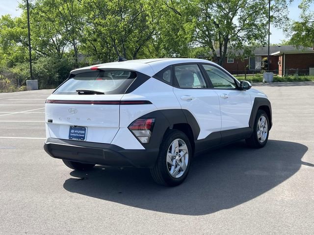 Certified 2025 Hyundai Kona SE image 5