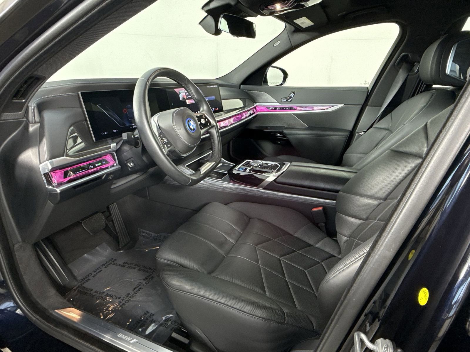 Used 2023 BMW i7 xDrive60 image 4