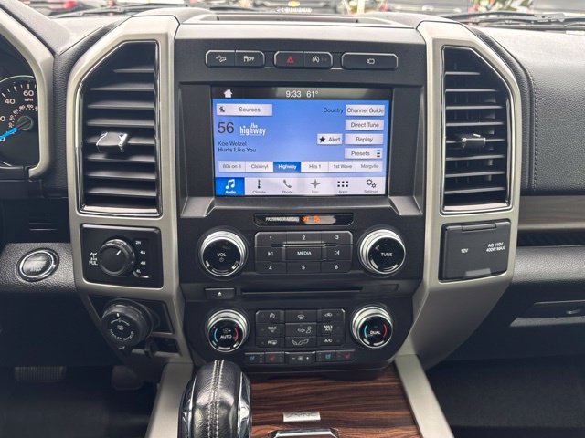 Used 2017 Ford F150 Lariat w/ Equipment Group 502A Luxury AWD/4WD image 26