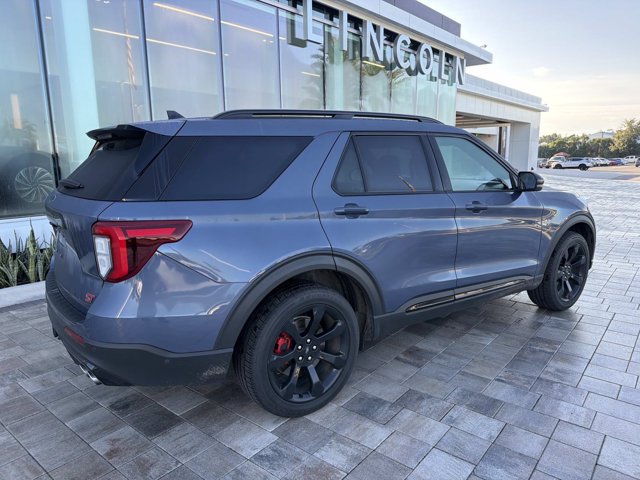 Used 2021 Ford Explorer ST w/ Equipment Group 401A AWD/4WD image 2