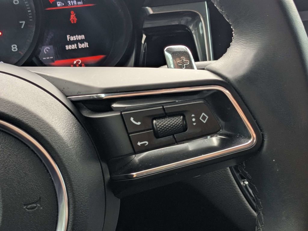 Used 2023 Porsche Macan AWD/4WD image 25