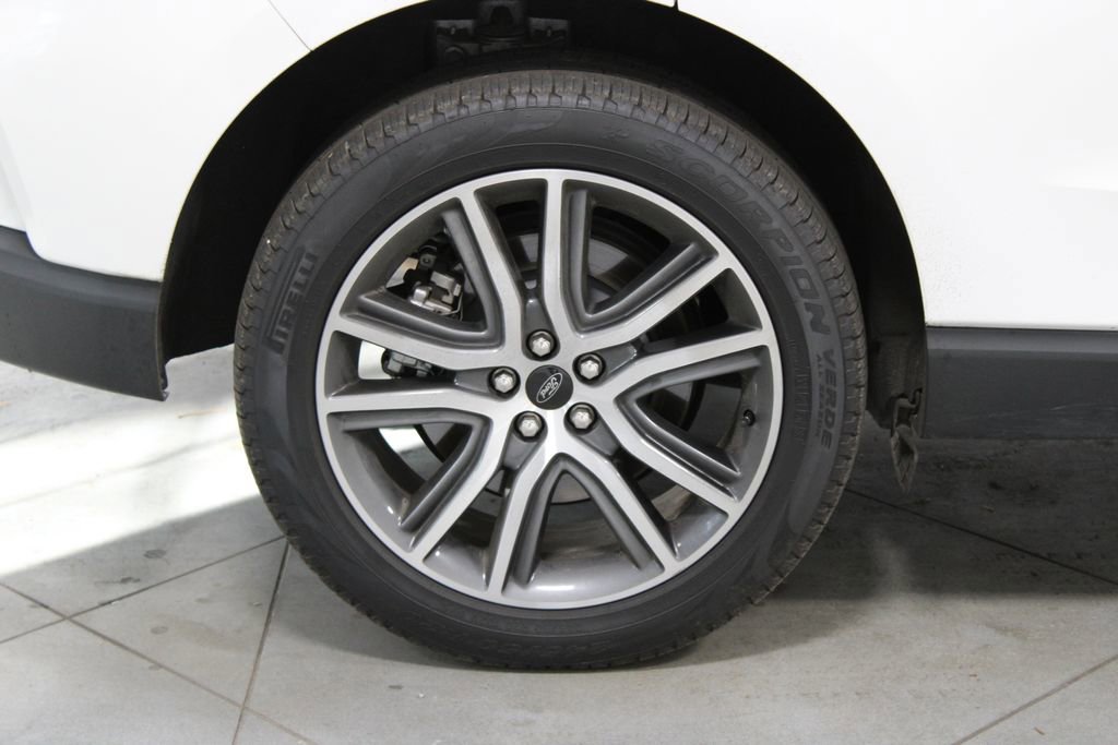 Used 2022 Ford Edge SE w/ Black Appearance Package image 12