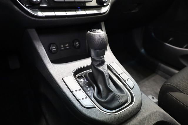 Used 2018 Hyundai Elantra GT FWD image 26