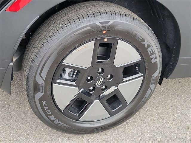 New 2026 Hyundai Santa Fe SE image 23