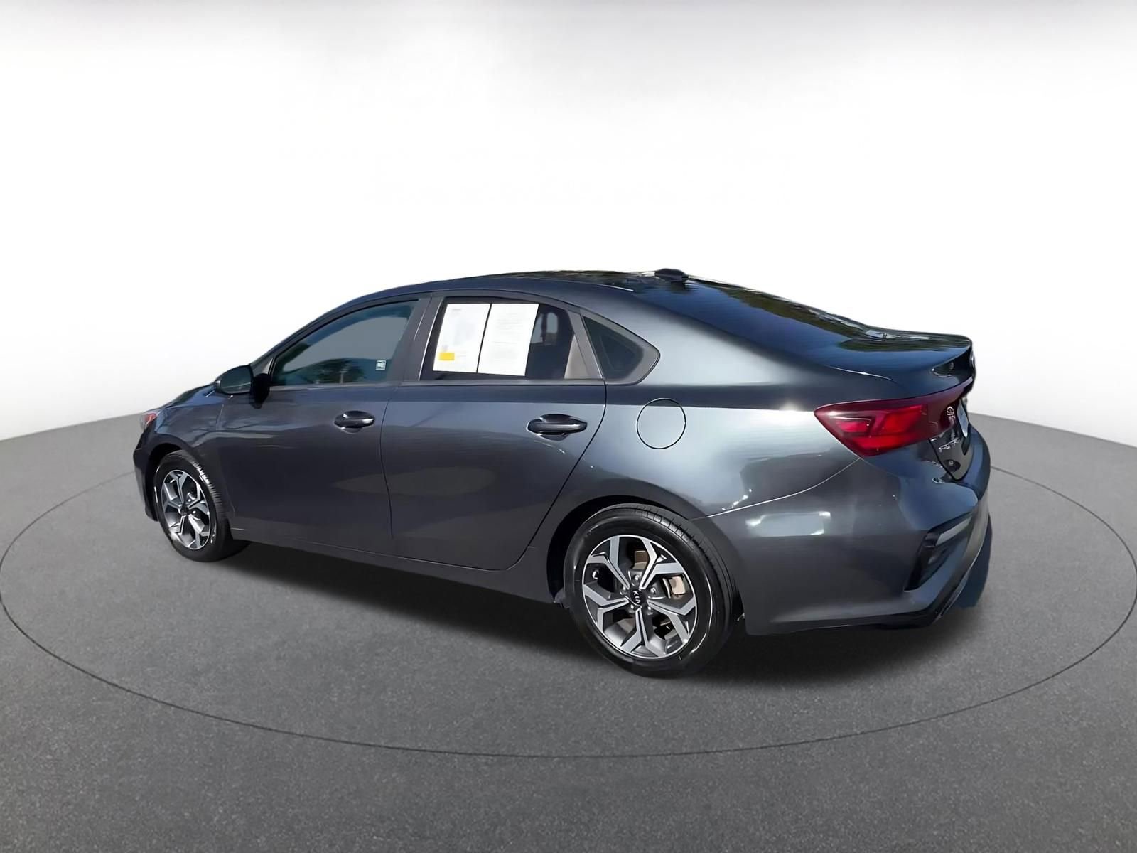 Used 2021 Kia Forte LXS image 10