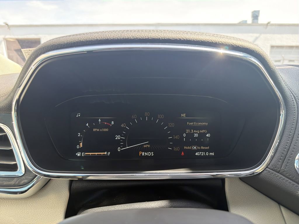 Used 2019 Lincoln Continental Reserve AWD/4WD image 22