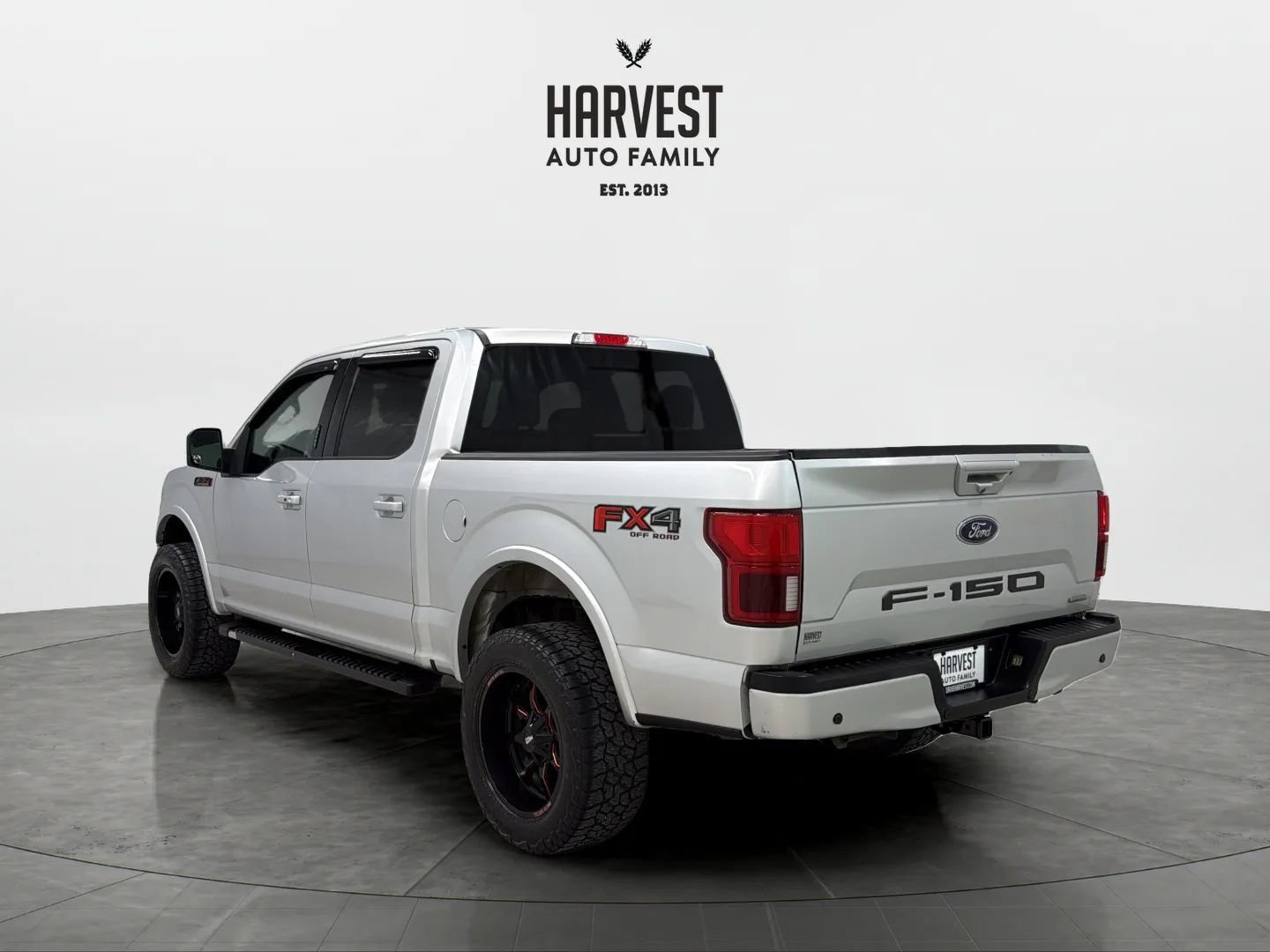 Used 2018 Ford F150 Lariat w/ Equipment Group 502A Luxury AWD/4WD image 4