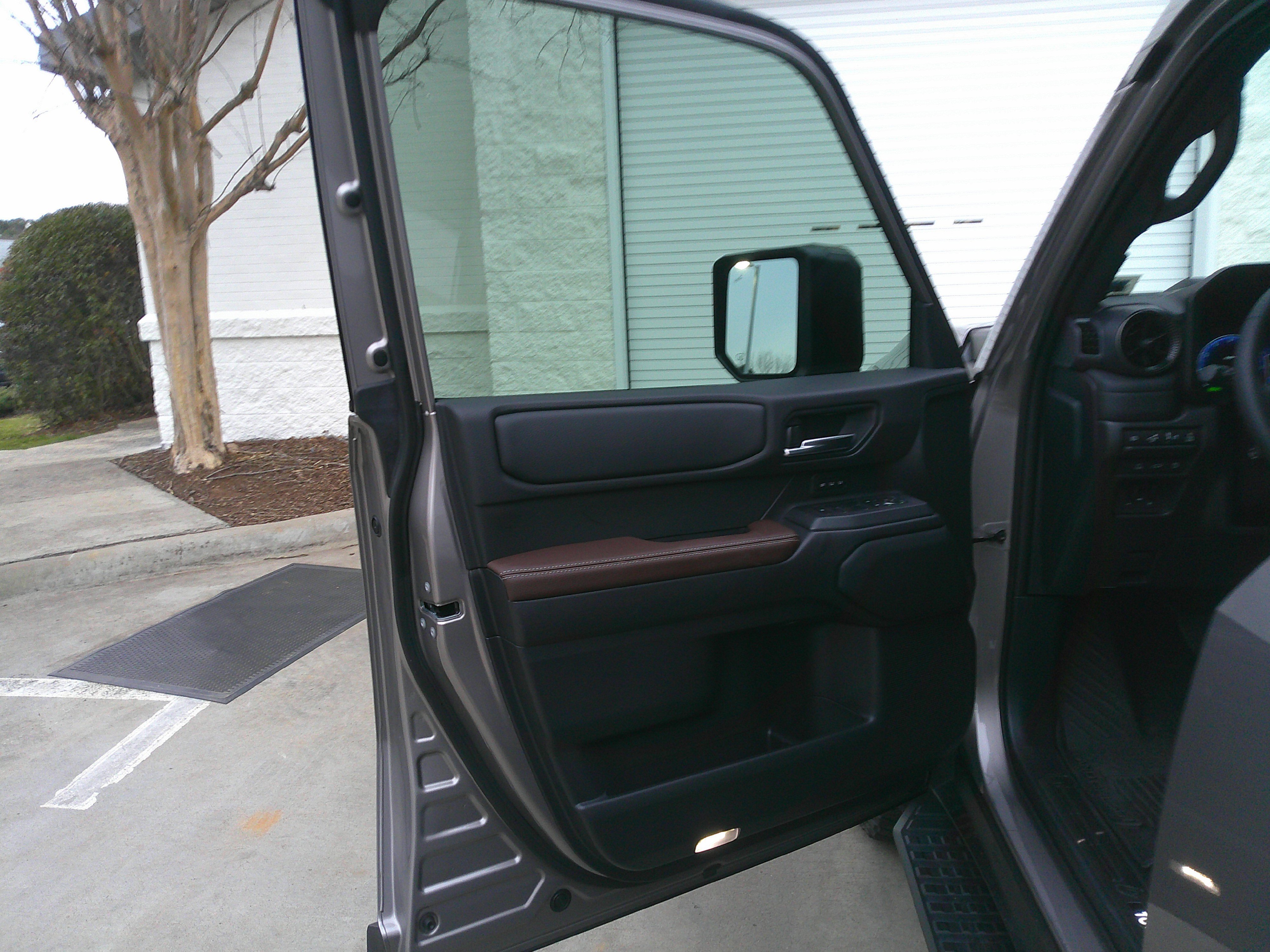 Used 2025 Toyota Land Cruiser image 20