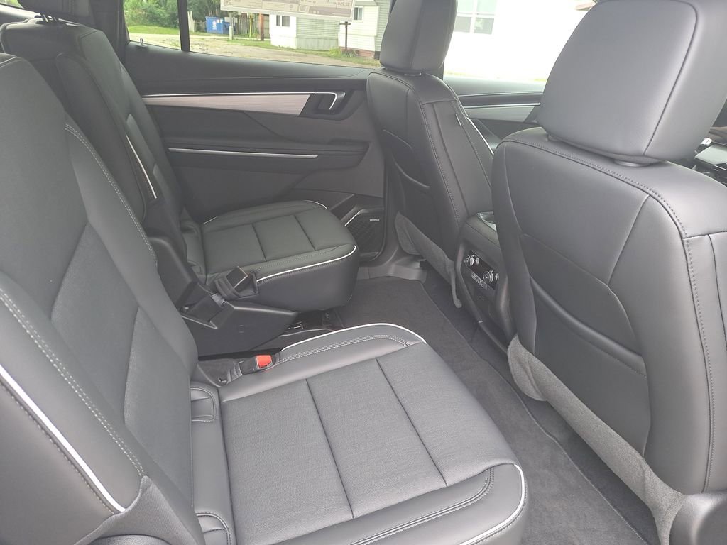 New 2026 Buick Enclave Preferred image 11