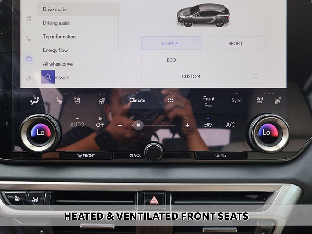 Used 2025 Lexus RX 350 w/ Convenience Package AWD/4WD image 7