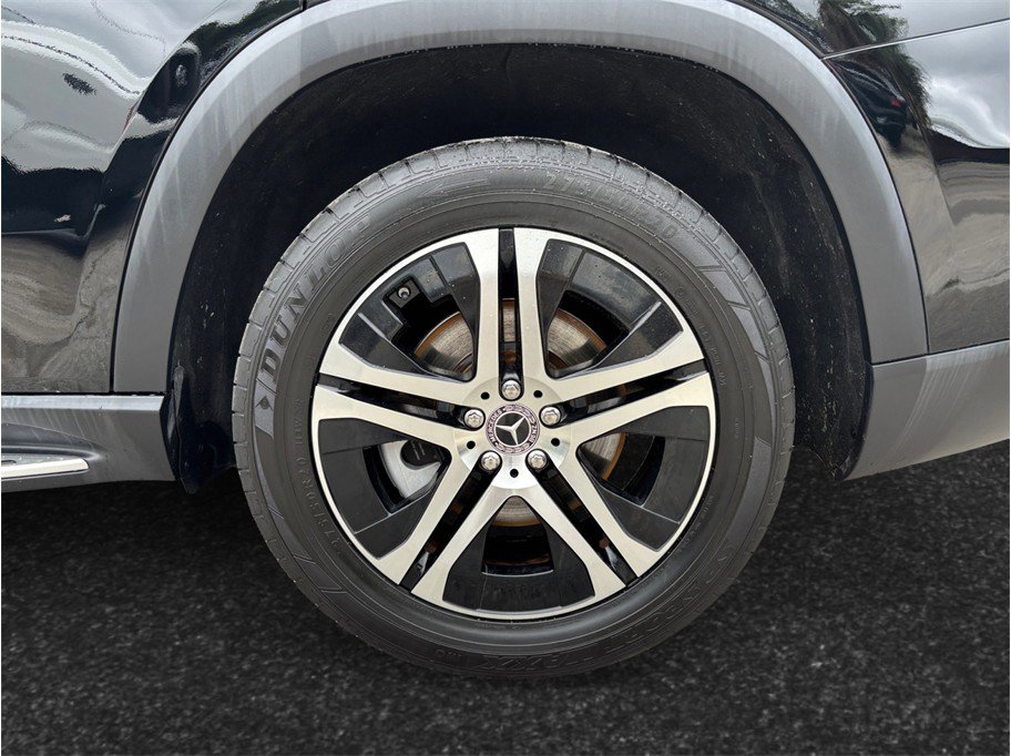 Used 2021 Mercedes-Benz GLS 450 4MATIC image 16