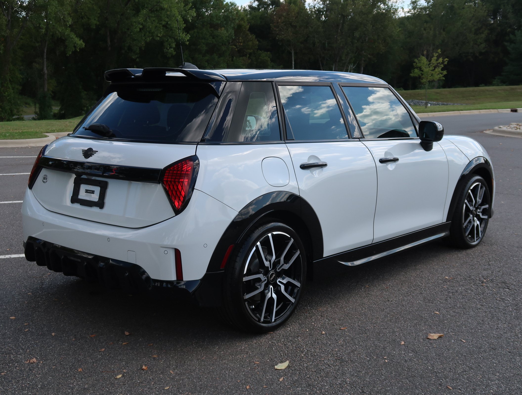 Used 2026 MINI Cooper S FWD image 8