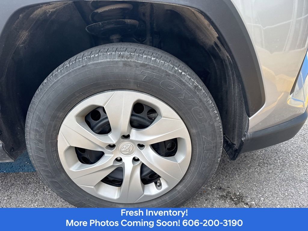 Used 2023 Toyota RAV4 LE image 4