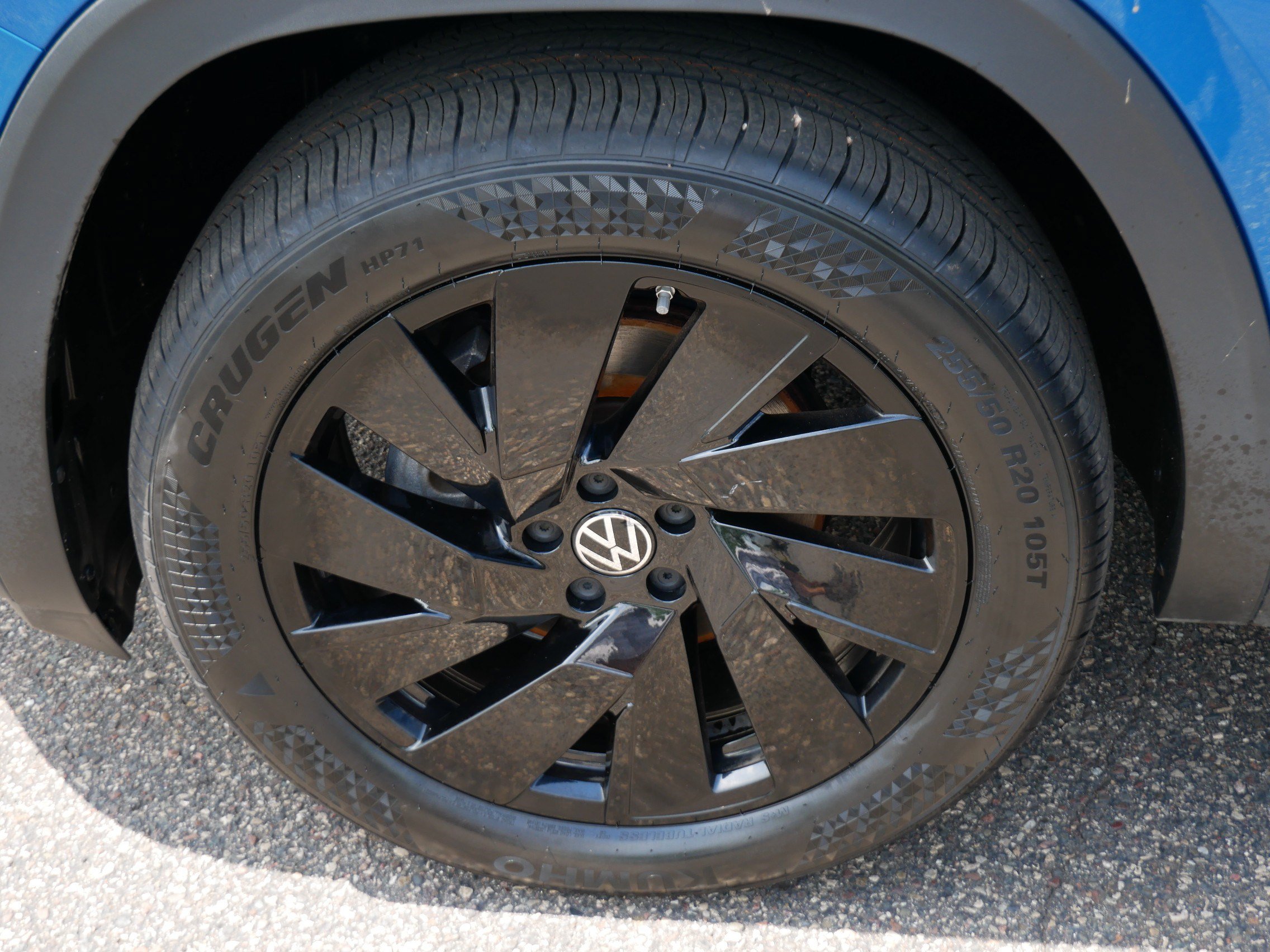 Certified 2024 Volkswagen Atlas Cross Sport SE w/ Panoramic Sunroof Package AWD/4WD image 15