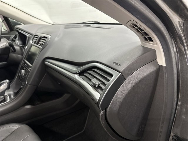 Used 2015 Ford Fusion Titanium image 26