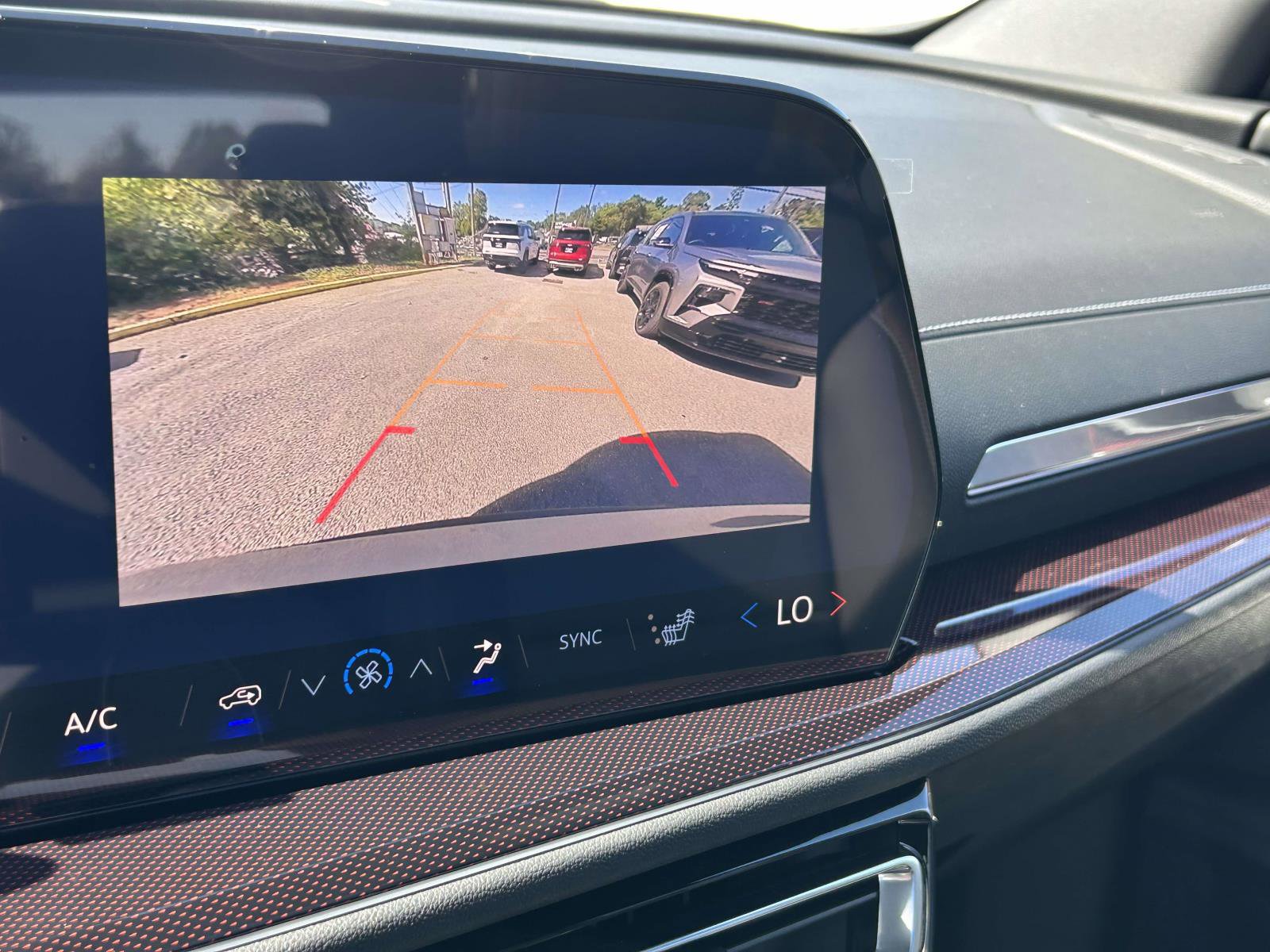 New 2026 Chevrolet Traverse Z71 w/ LPO, Floor Liner Package image 25
