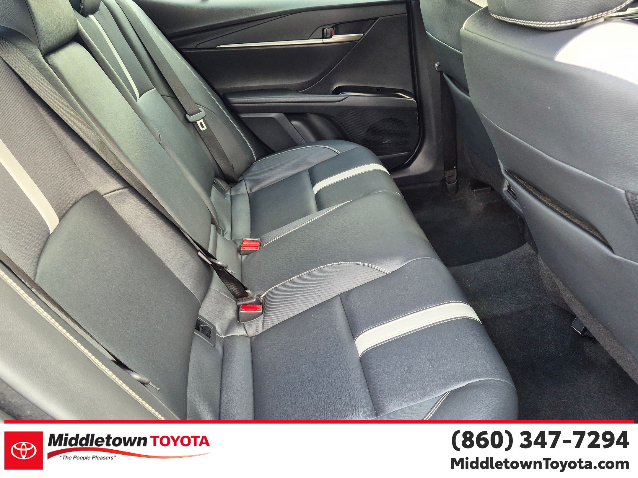 Certified 2025 Toyota Camry SE FWD image 33