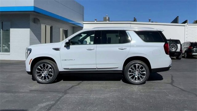 New 2026 GMC Yukon Denali w/ Sun & Power Step Package image 5