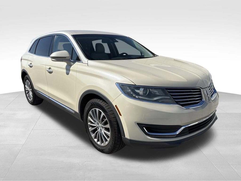 Used 2018 Lincoln MKX Select w/ Lincoln MKX Climate Package AWD/4WD image 3