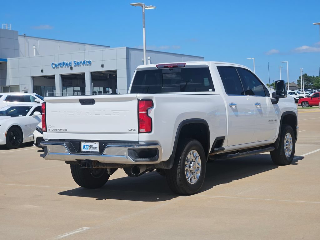Used 2025 Chevrolet Silverado 2500 LTZ w/ LTZ Premium Package AWD/4WD image 8