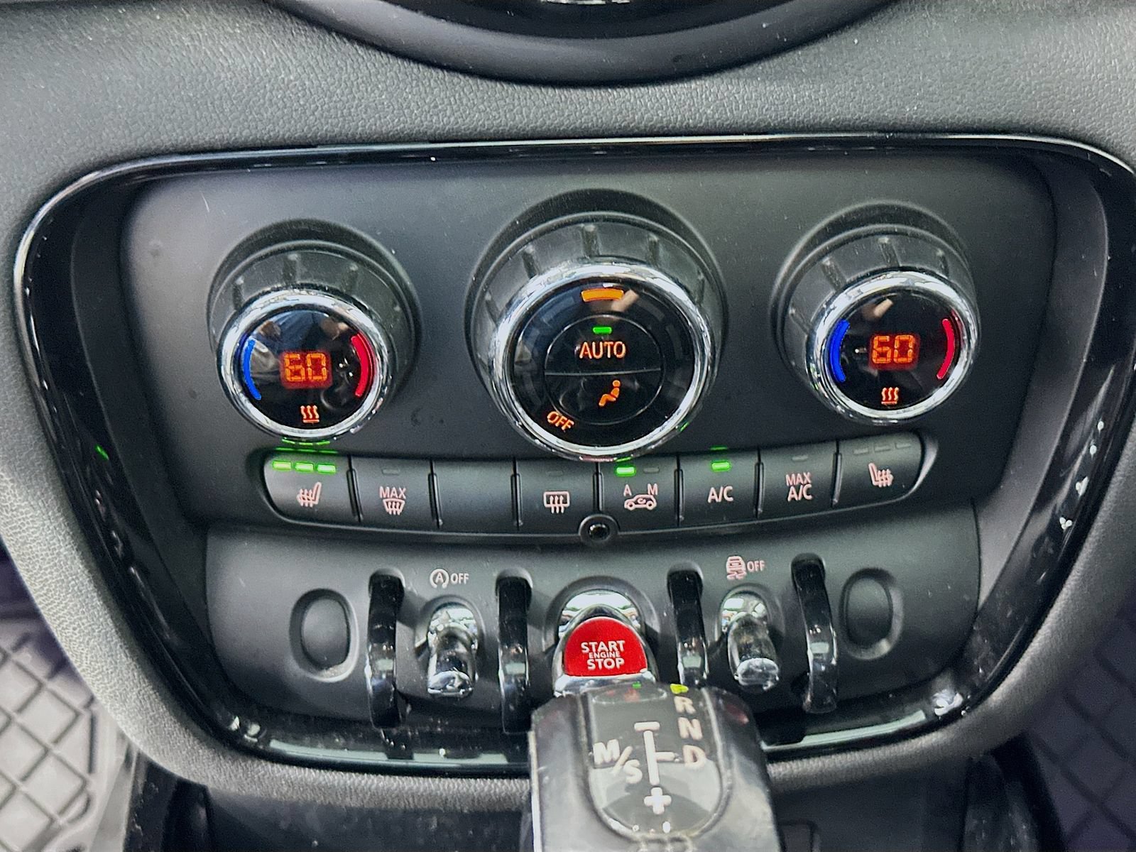 Used 2019 MINI Cooper Clubman FWD image 15