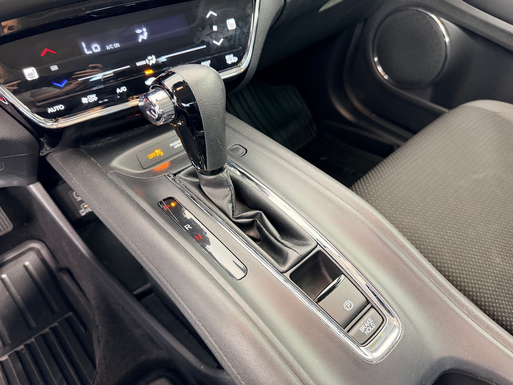 Used 2019 Honda HR-V EX image 17