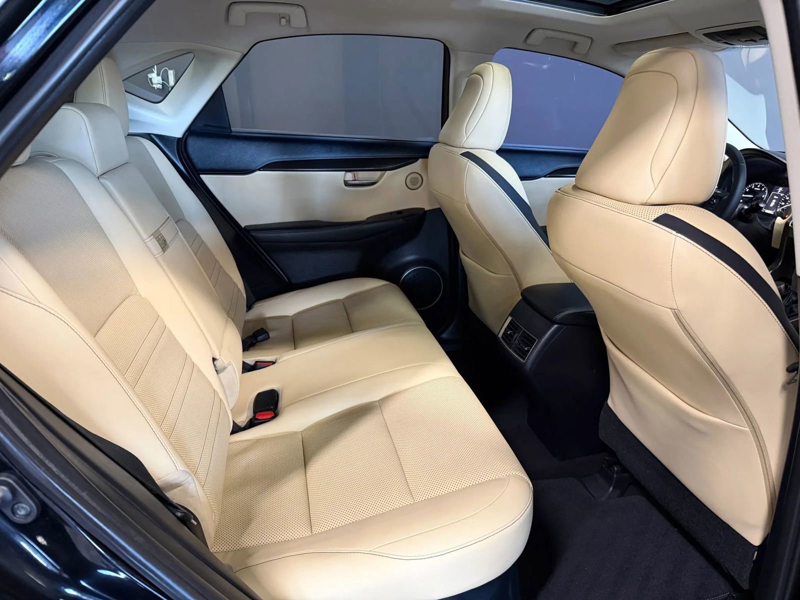 Used 2015 Lexus NX 200t FWD w/ Premium Package image 18