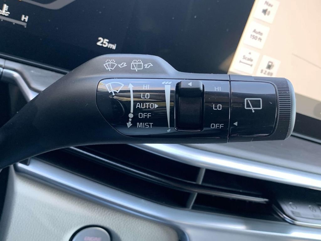 New 2025 Kia Sorento SX image 28