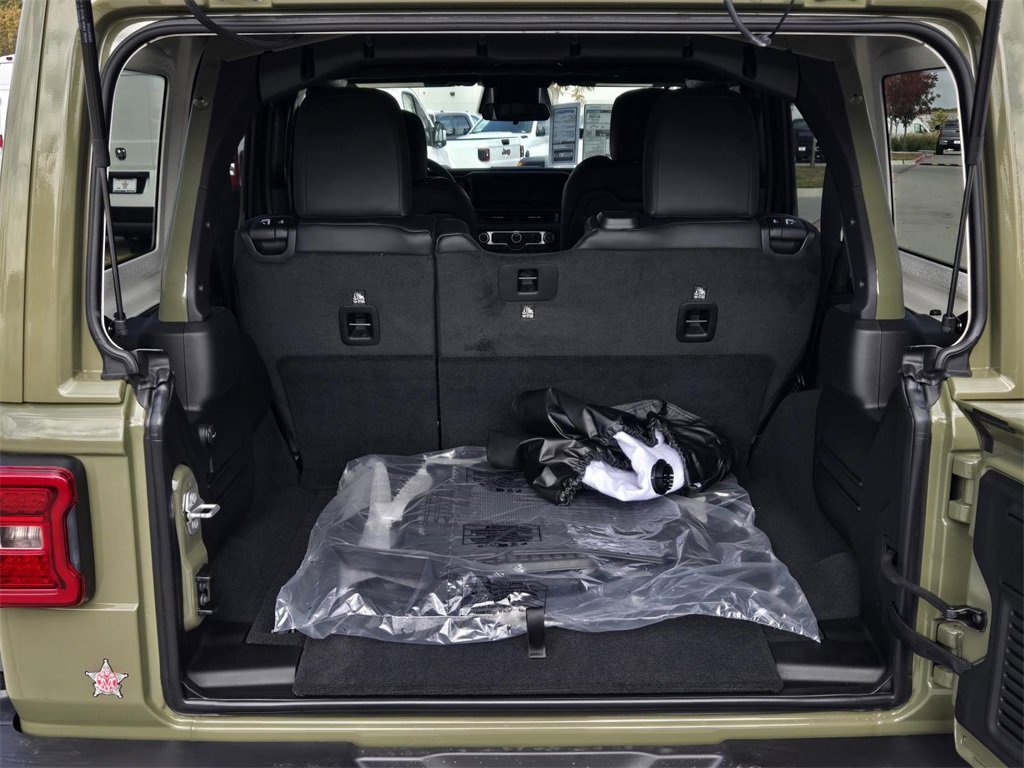 New 2026 Jeep Wrangler Unlimited Rubicon image 10
