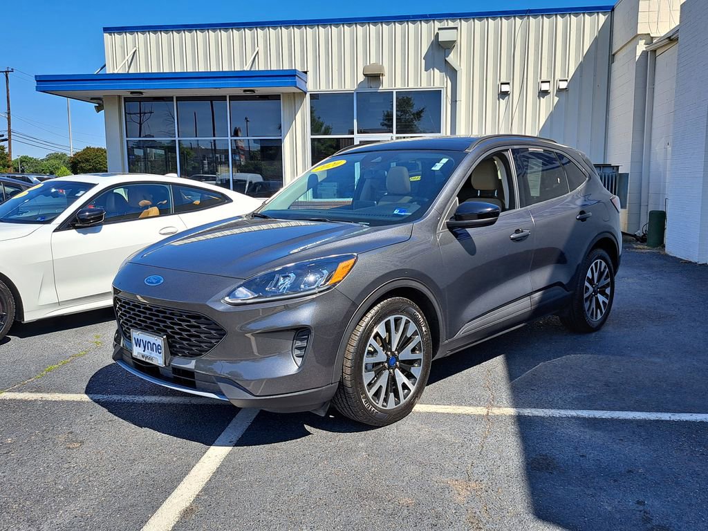 Used 2020 Ford Escape SE Sport FWD image 3