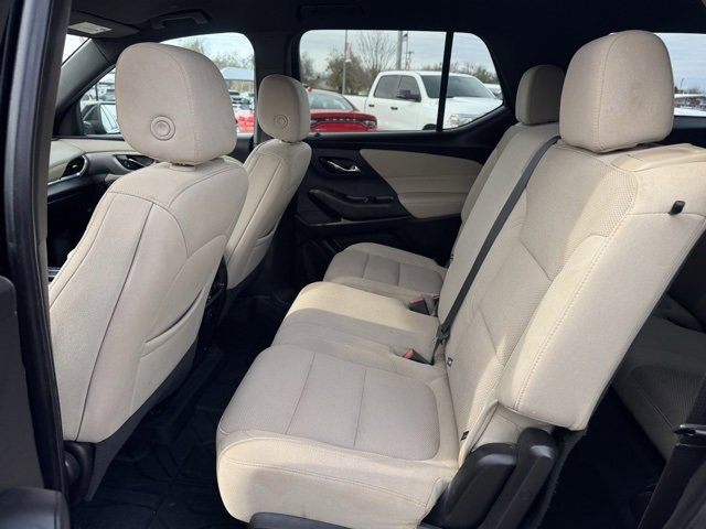 Used 2023 Chevrolet Traverse LS image 12